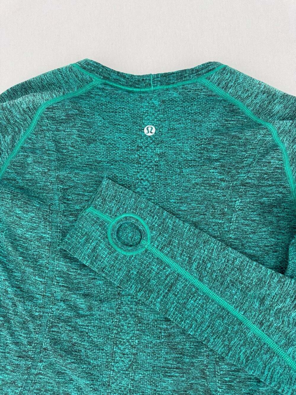 Lululemon Swiftly Tech Long Sleeve Size 8 Teal Heathered Blue Tropics